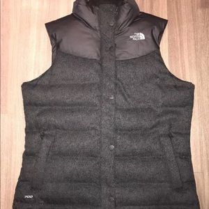 Women’s North Face  vest size large